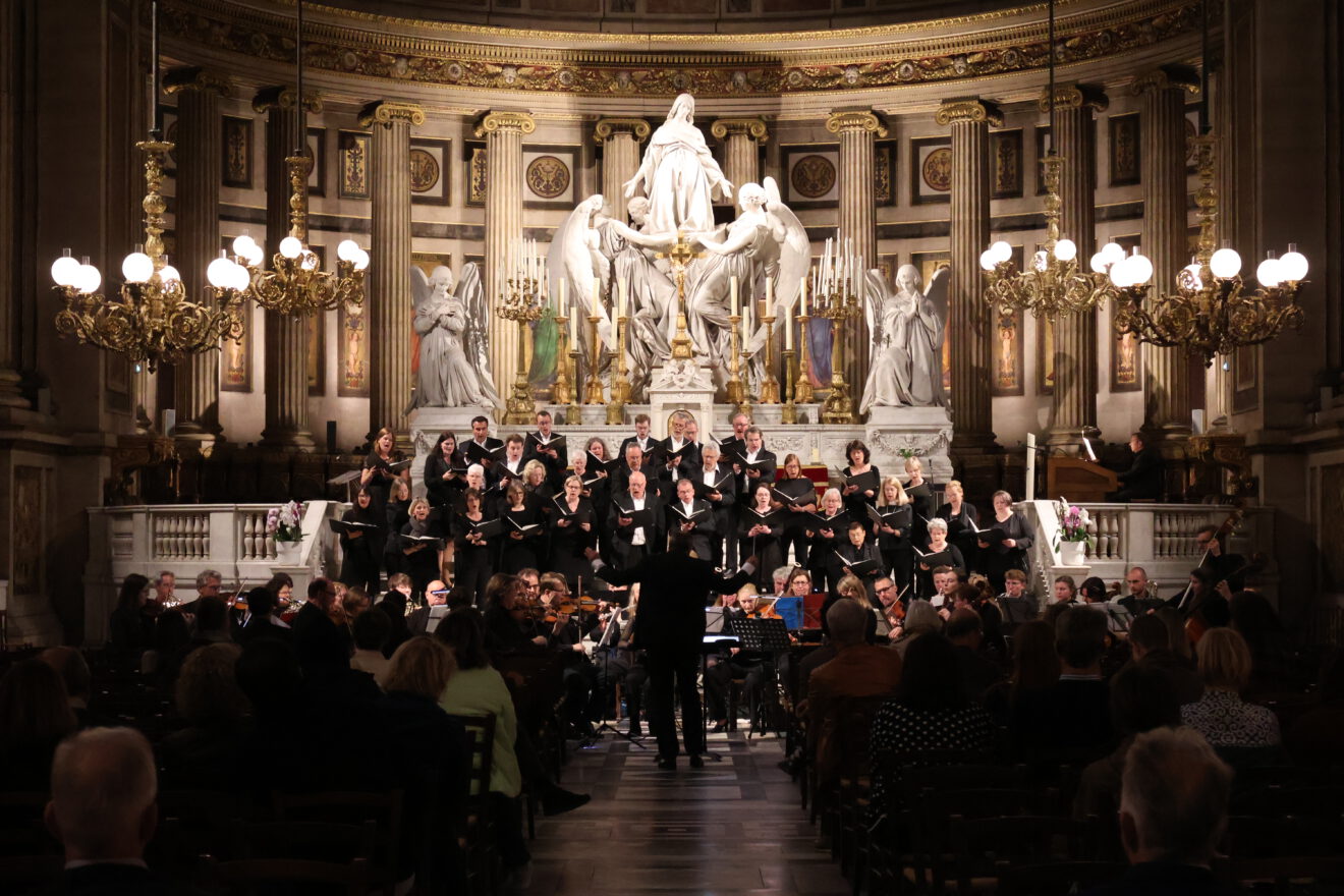 IMG_9056, Maternuschor auf Konzert in der Église de la Madeleine Paris 21.05.2023, Foto Andrea Vennemann