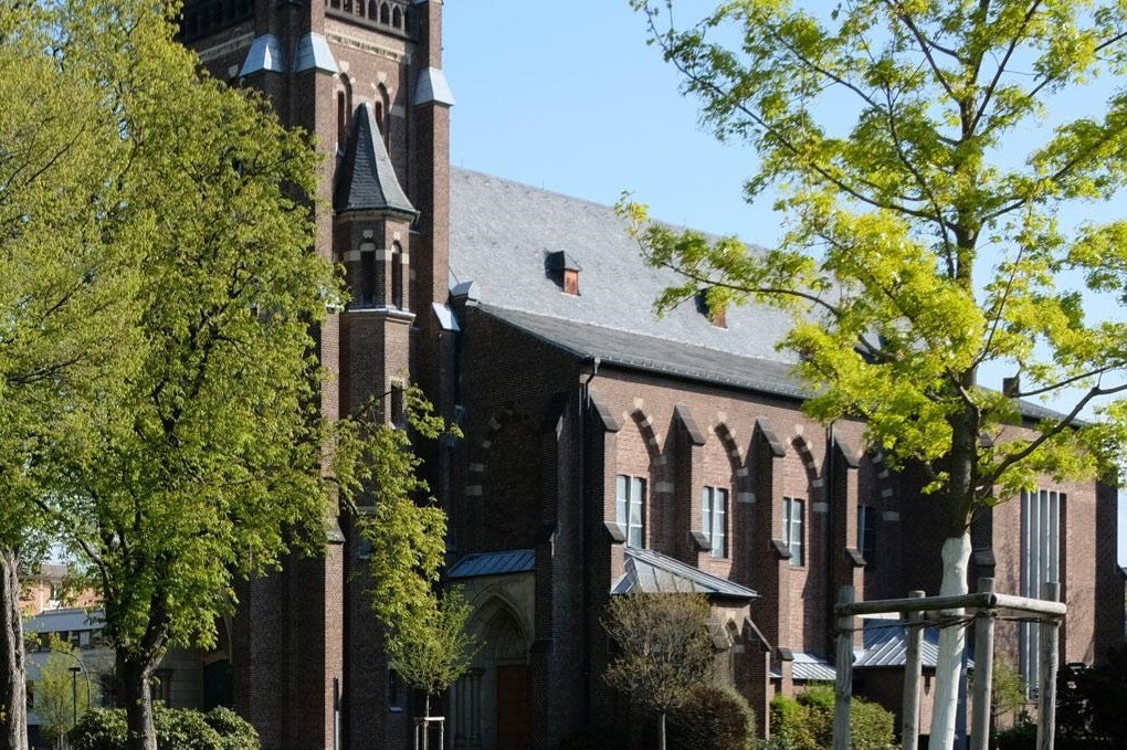 St.-Matthias außen, Köln am Südkreuz, Bayenthal, Foto: Werner Timmerscheidt