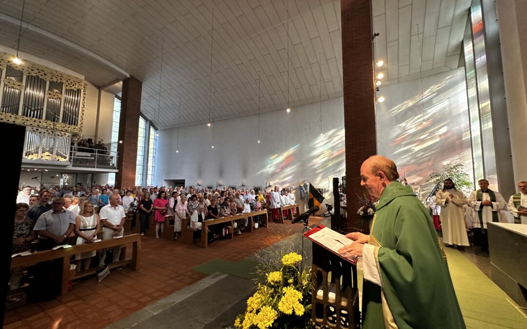 “Niemals geht man so ganz…” – Bildreiche Nachlese zum Abschied von Pastor Windt