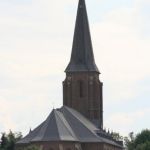 Blick von der "Schäl Sick" auf den im 2. Weltkrieg schwer beschädigten Chor der Maternuskirche. (Foto: Gabriele Niederheide)