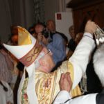 Weihbischof Manfred Melzer während der Orgelweihe am 11. September 2011 in St. Maternus (Foto: Stefan Braun)