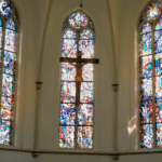 restauriertes Altarkreuz