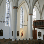 Bllick in das hintere rechte Seitenschiff