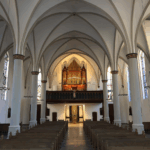 Gesamtansicht der im September 2011 geweihten Steere/Turner-Orgel in St. Maternus (Foto: Peter Nüsser)